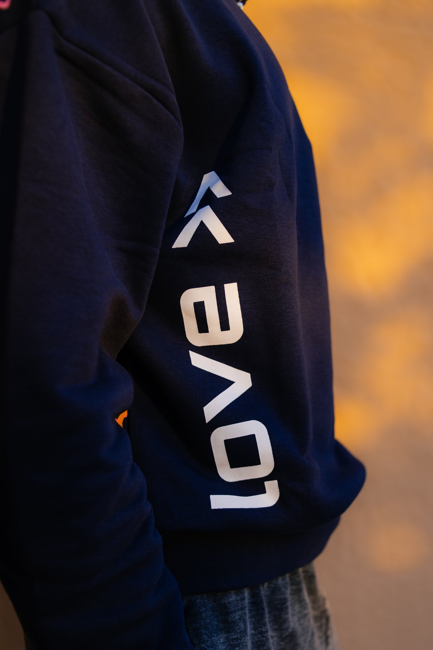 LOVE>> QUARTER ZIP
